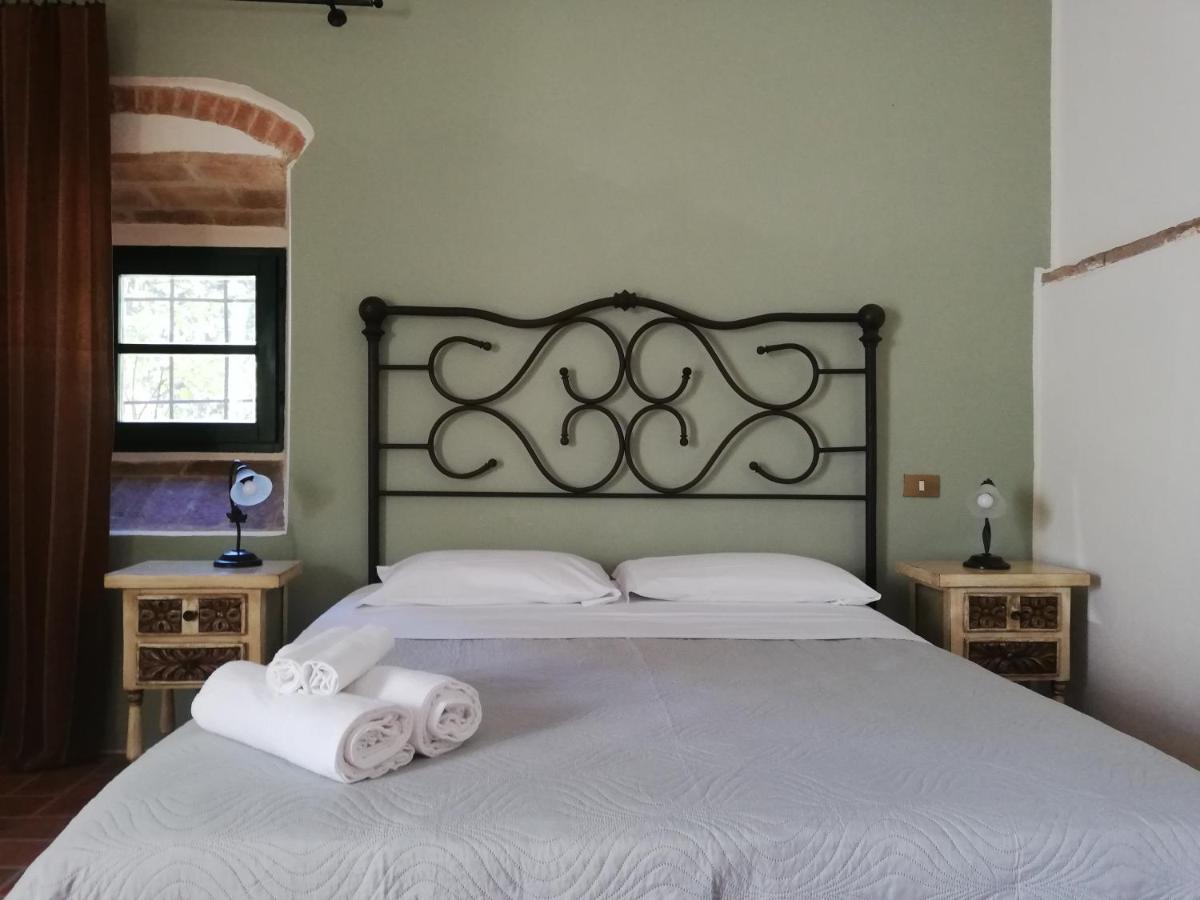 Agriturismo Terenzana Aparthotel ริปาร์เบลลา ภายนอก รูปภาพ