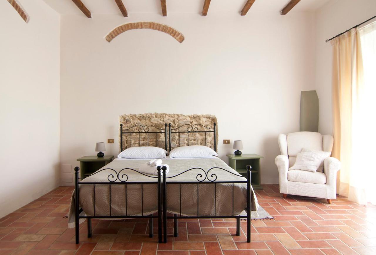 Agriturismo Terenzana Aparthotel ริปาร์เบลลา ภายนอก รูปภาพ