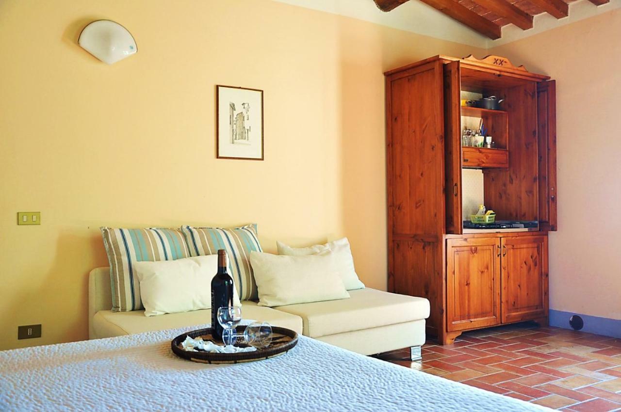 Agriturismo Terenzana Aparthotel ริปาร์เบลลา ภายนอก รูปภาพ